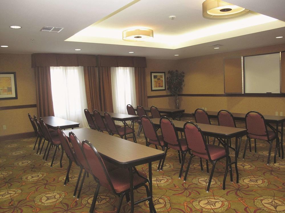 La Quinta By Wyndham Lawton / Fort Sill Exterior photo