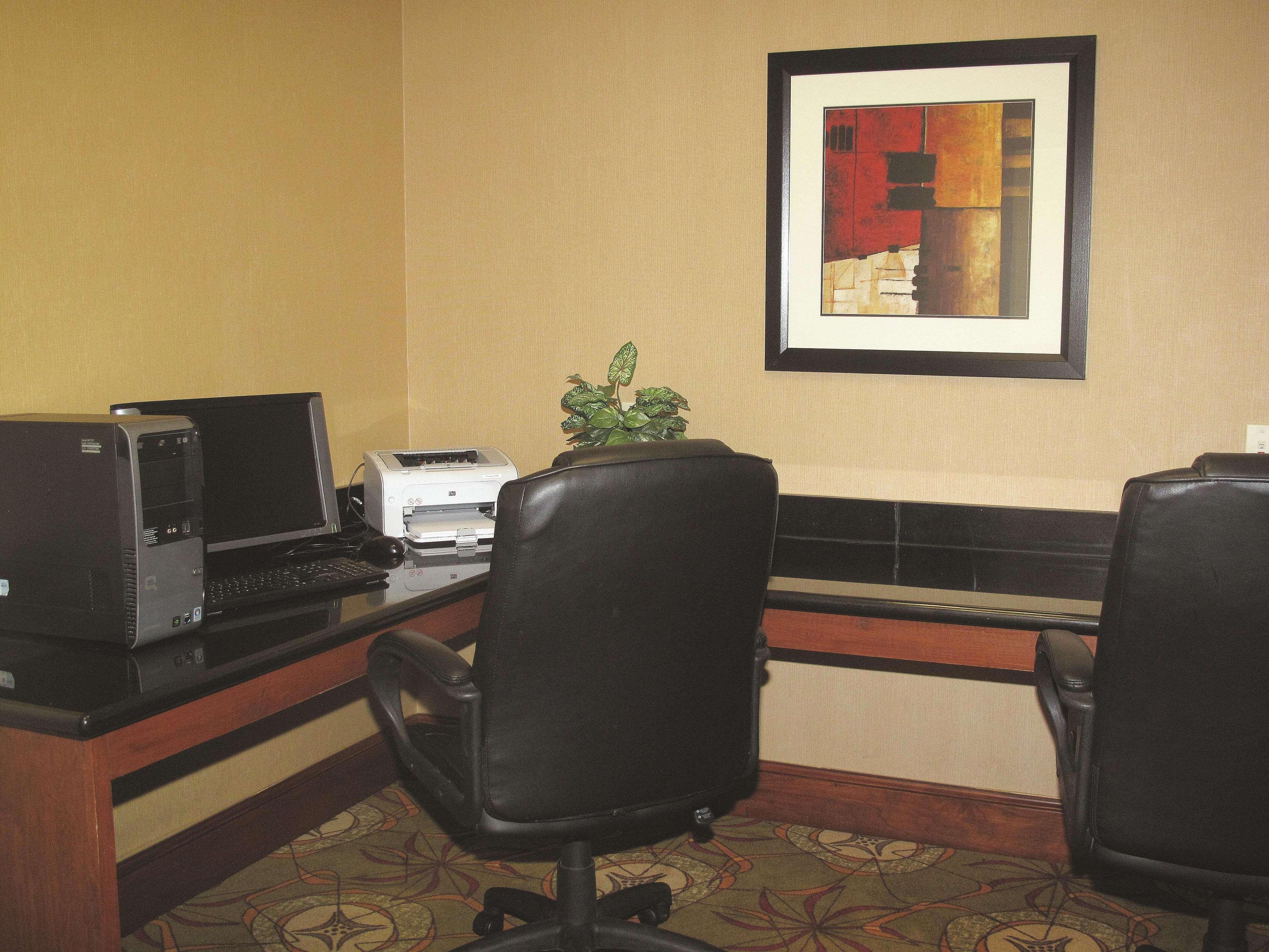 La Quinta By Wyndham Lawton / Fort Sill Exterior photo